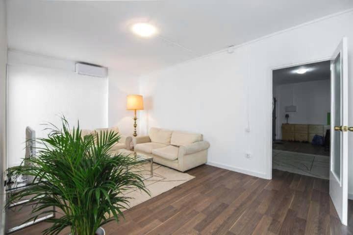 Sagarda Familia Private Sunny Room Barcelona Eksteriør billede